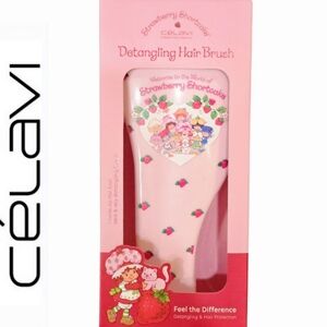Celavi X Strawberry Shortcake Detangling Hair Brush